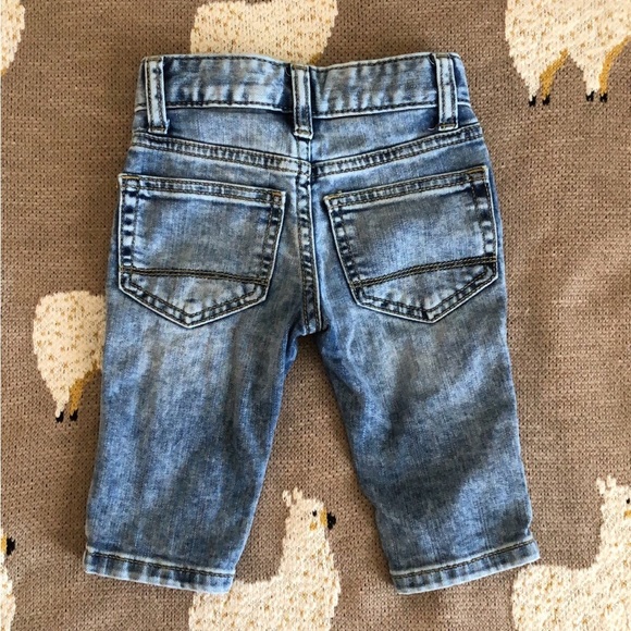 SOLD!! Cat & Jack 12M Boy Outfit - Picture 6 of 6